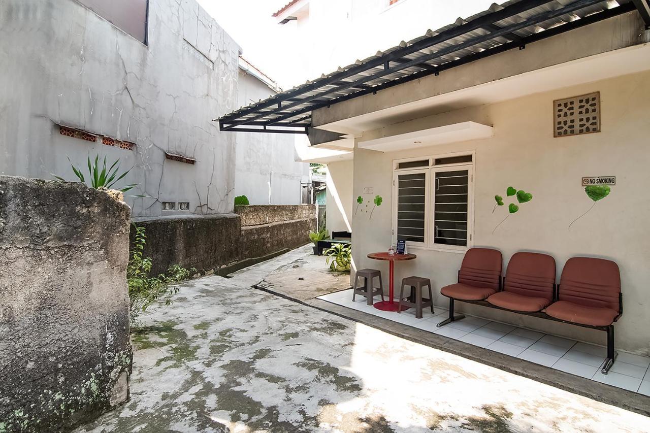 Hotel Kost Carmelia Syariah Baranangsiang Bogor