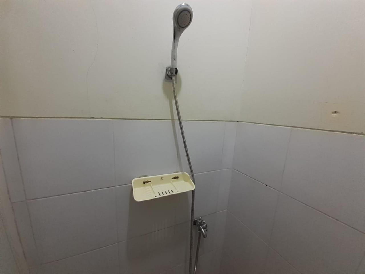 Hotel Kost Carmelia Syariah Baranangsiang Bogor