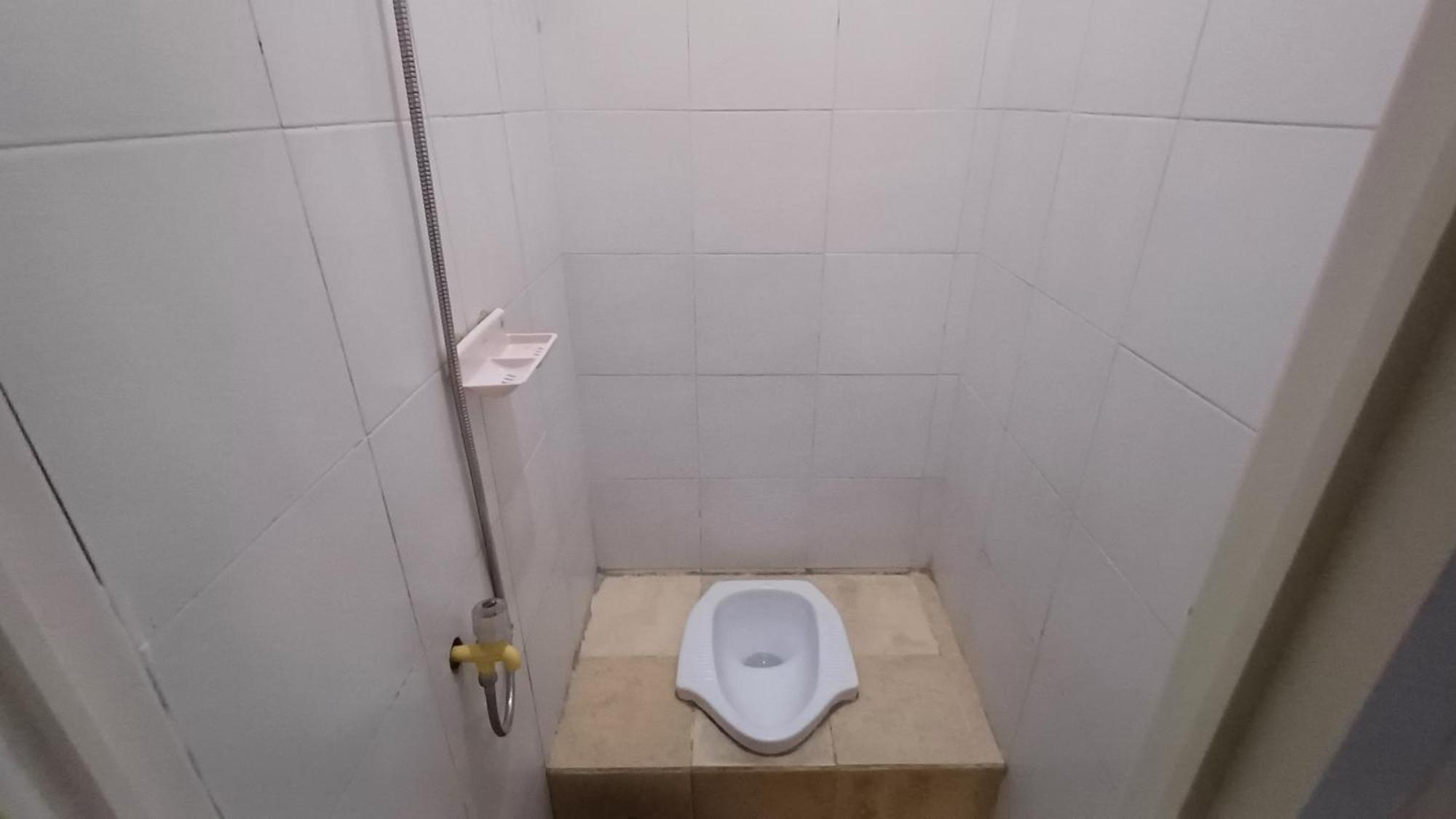 Kost Carmelia Syariah Baranangsiang Hotel 2*